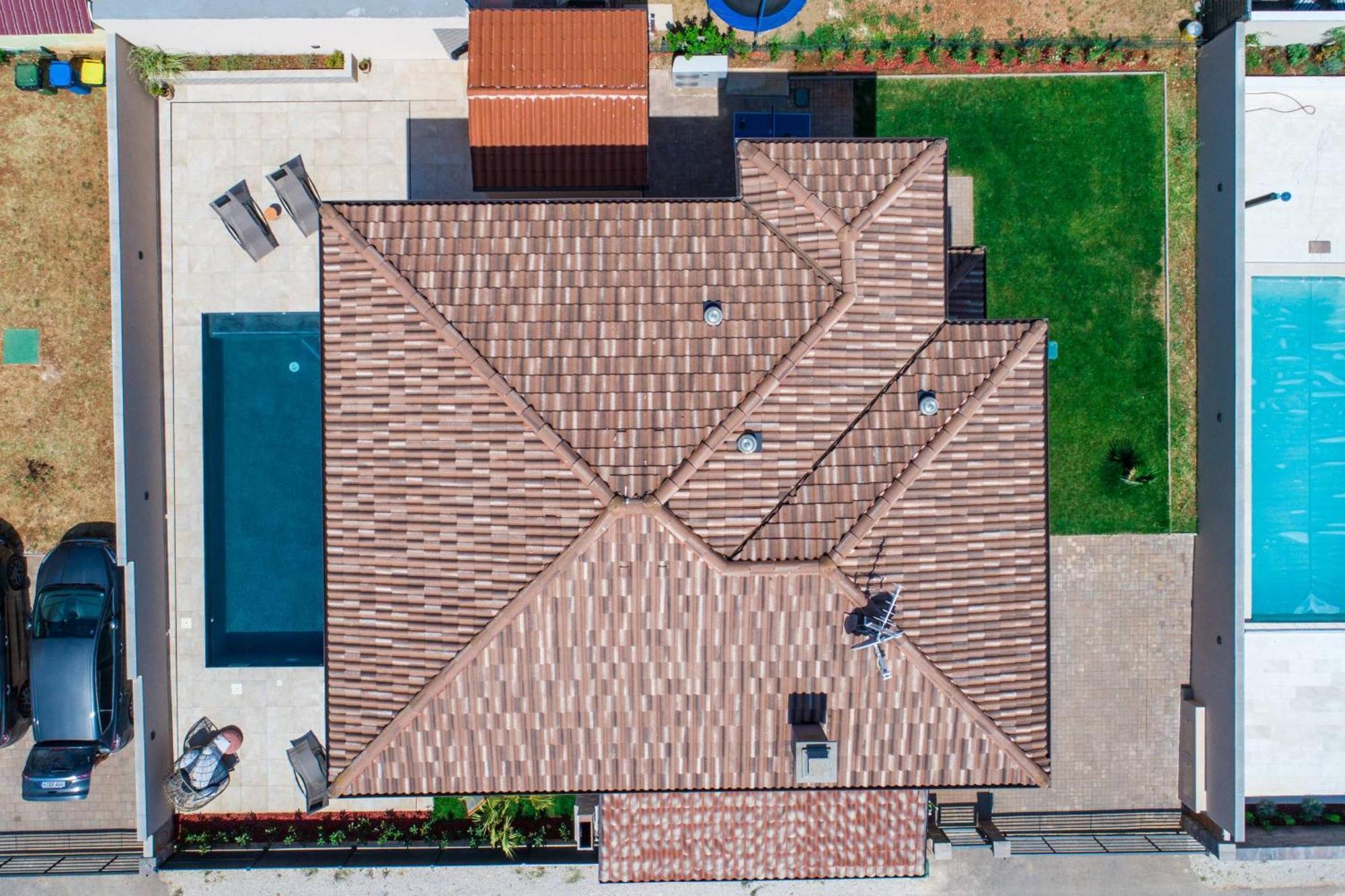 Villa Brionika Mit Pool Воднян Экстерьер фото