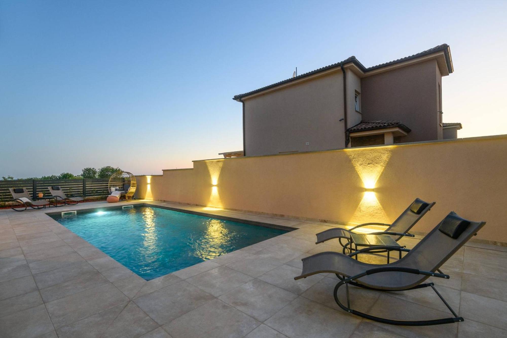 Villa Brionika Mit Pool Воднян Экстерьер фото