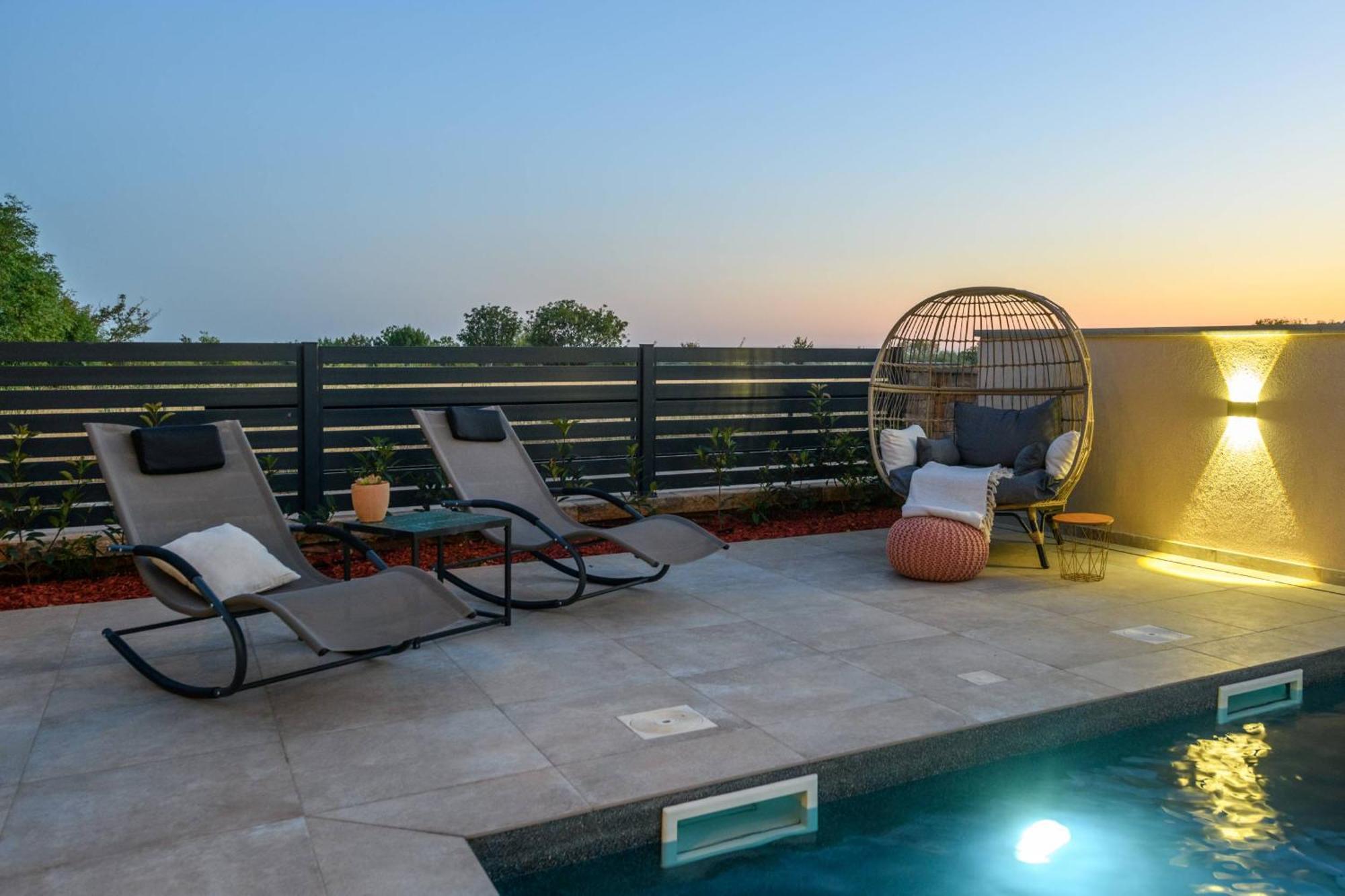 Villa Brionika Mit Pool Воднян Экстерьер фото